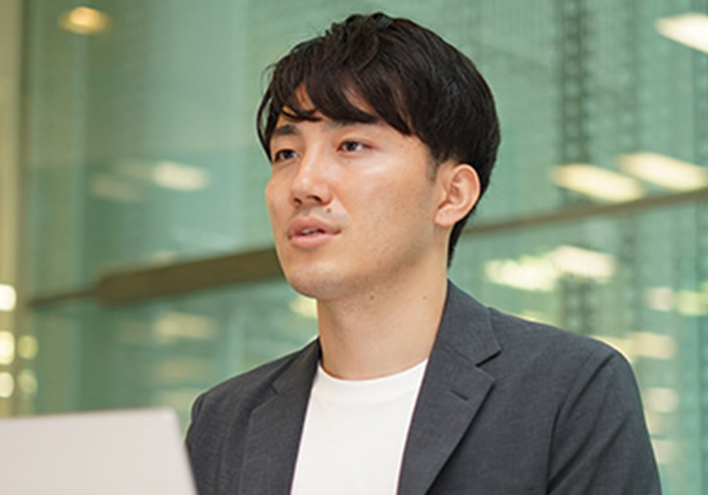 社員インタビュー 03